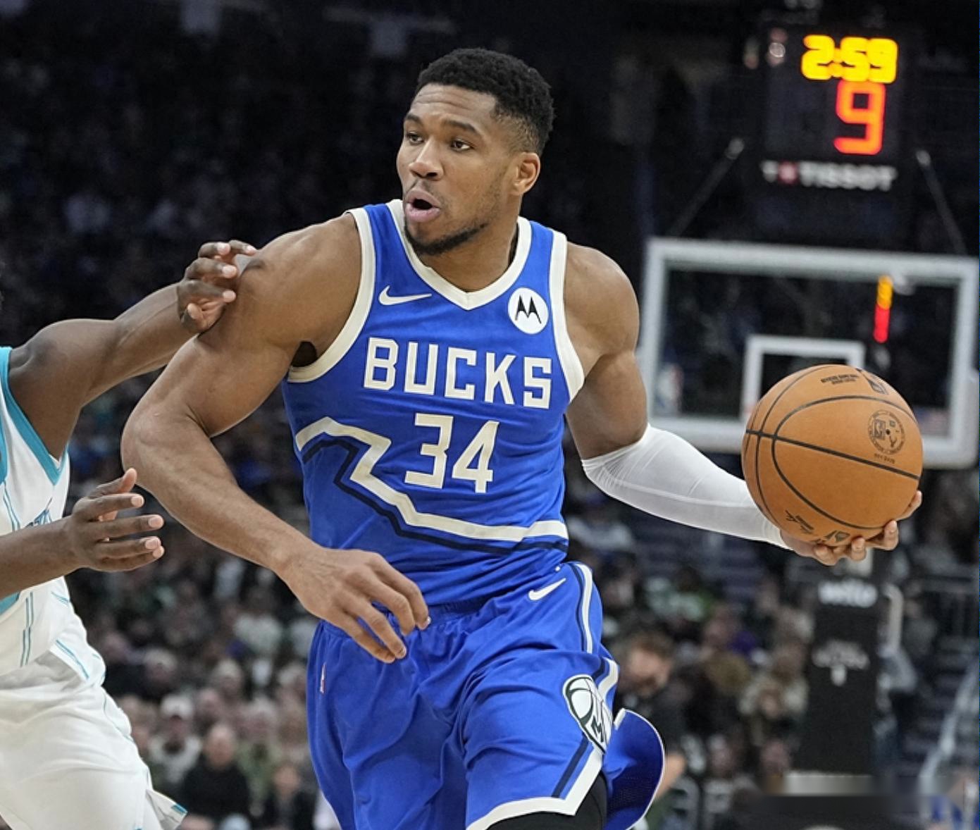 玩加电竞-字母哥爆冷击败中国队,高光表现引爆全场!的简单介绍