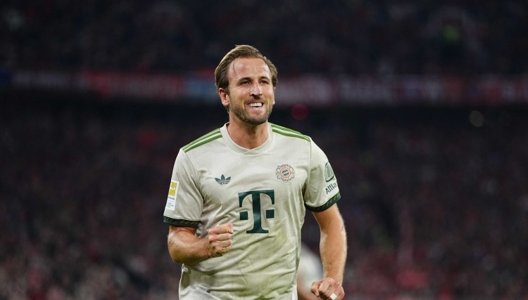 玩加电竞-包含莱万多夫斯基遭遇十五连败,拜仁教练面临压力!的词条