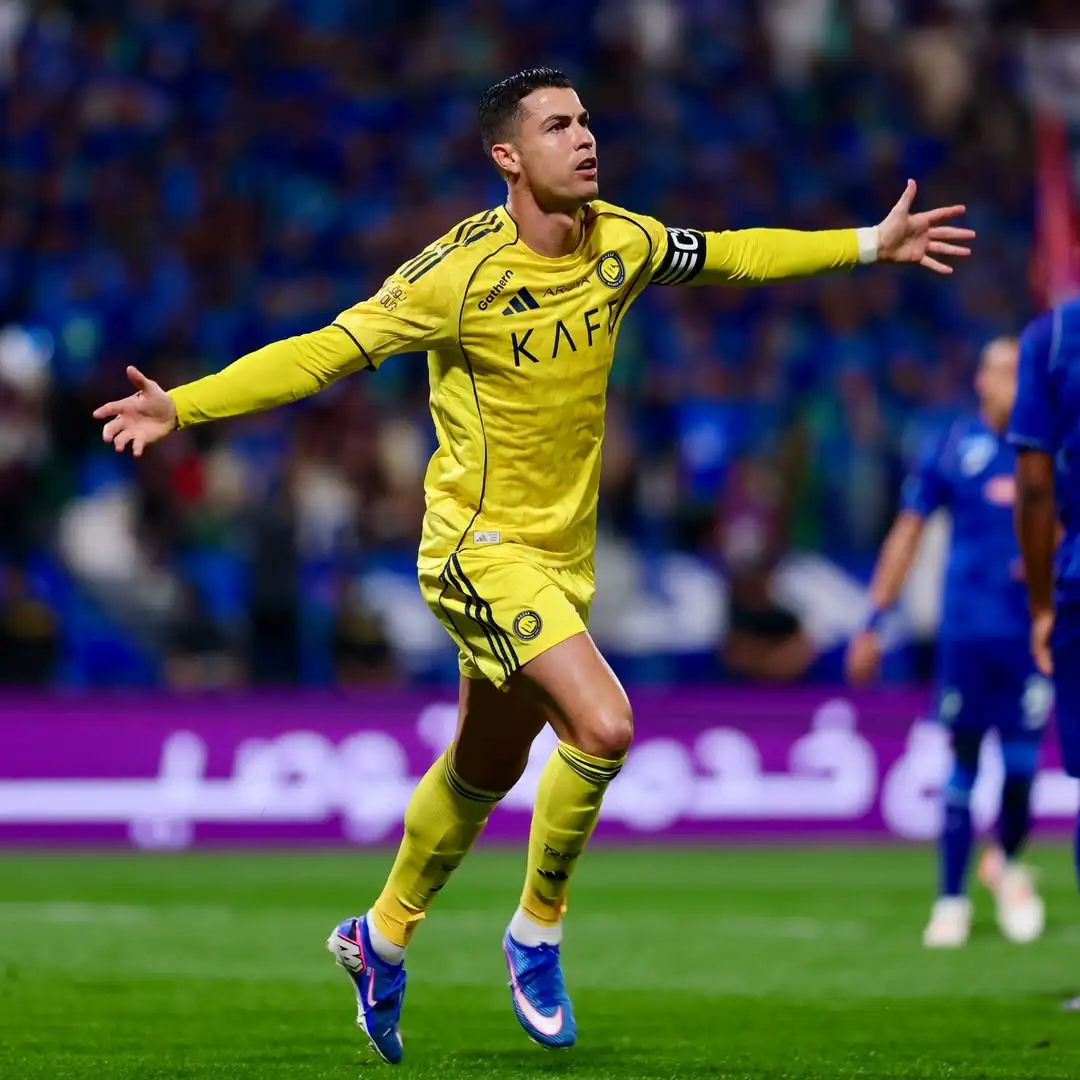 玩加竞技-C罗回归赛场,回归赛场首场状态亮眼,公牛观众沸腾!的简单介绍